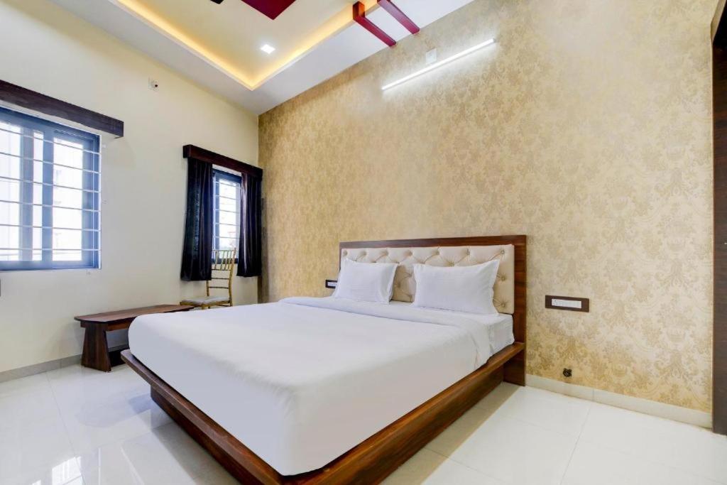Hotel Sun Palace Udaipur Buitenkant foto